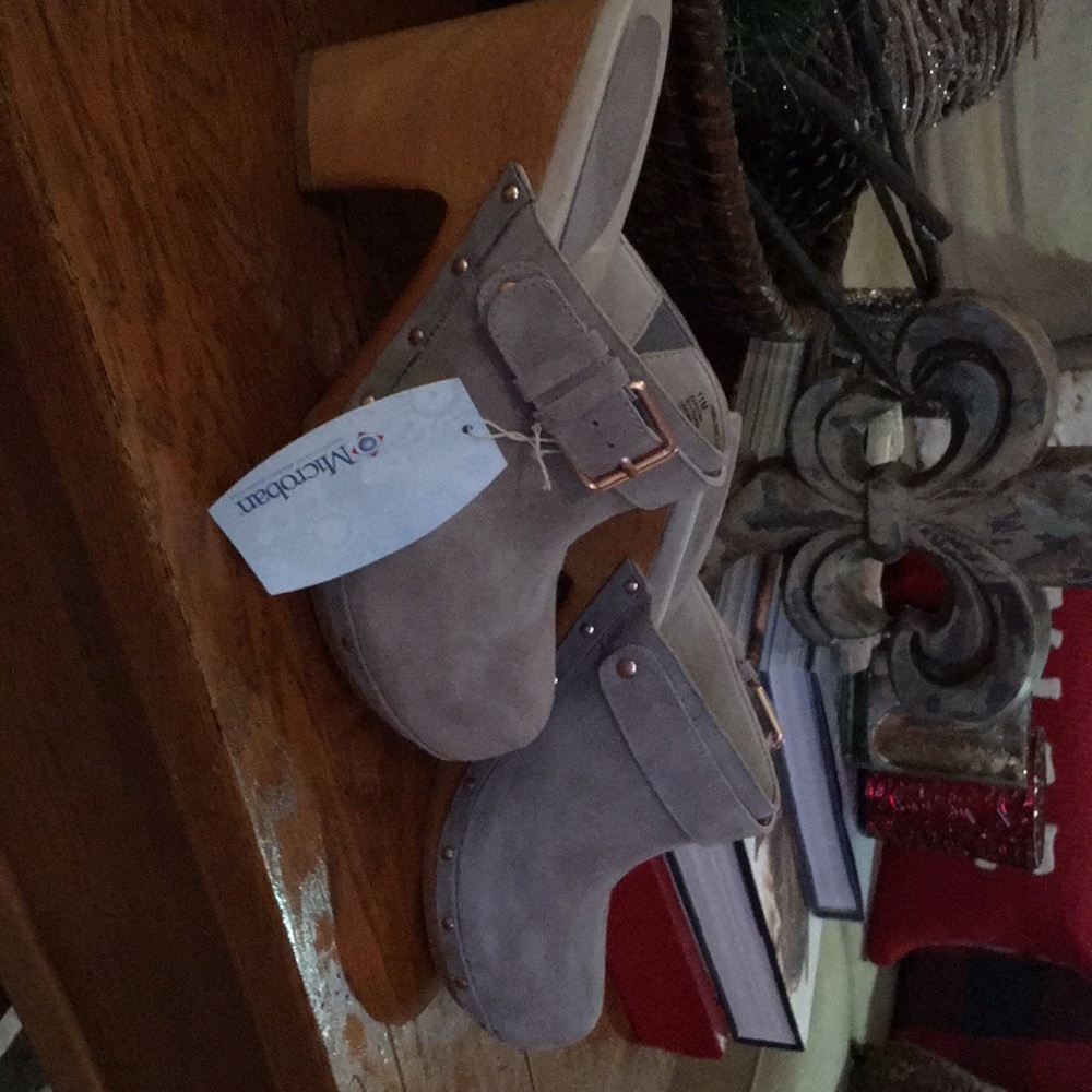 🌲🌲Jambu size 11 Serafina light taupe clogs